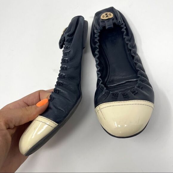 Tory Burch Black Leather Cap Toe Stretch Ballet Flats size 6 - Picture 9 of 9